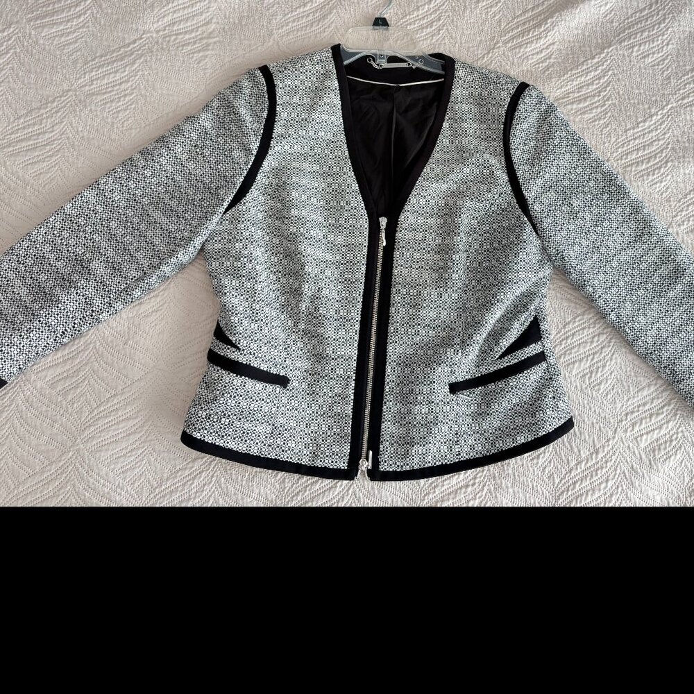 White House | Black Market - Tweed Style Zip Front Blazer 12